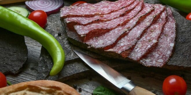 La charcuterie fait-elle grossir?